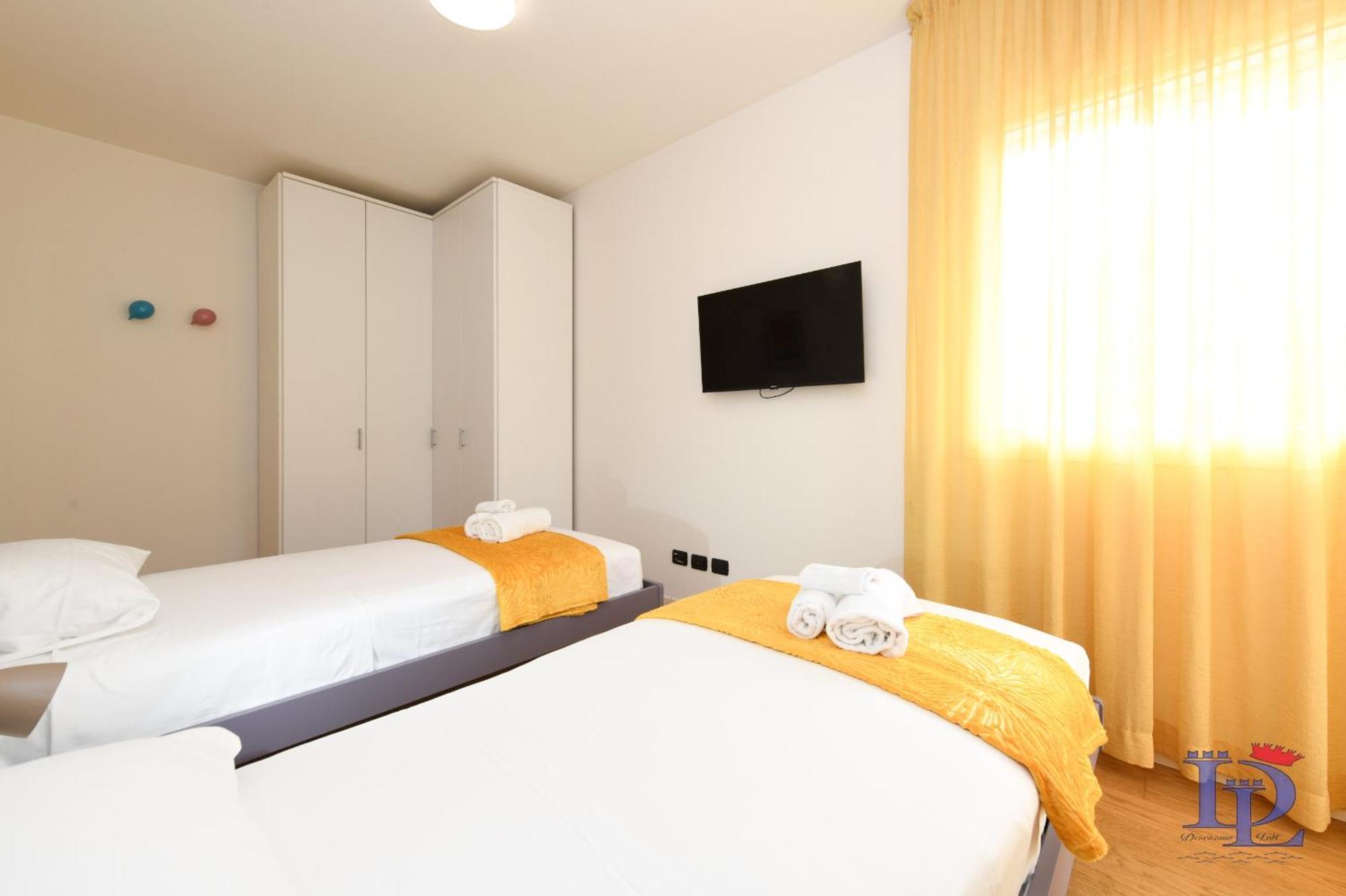 Desenzanoloft Official Partner Marriott Homes & Villas -The Wind Rose Renovation 2025 Desenzano del Garda Exterior photo